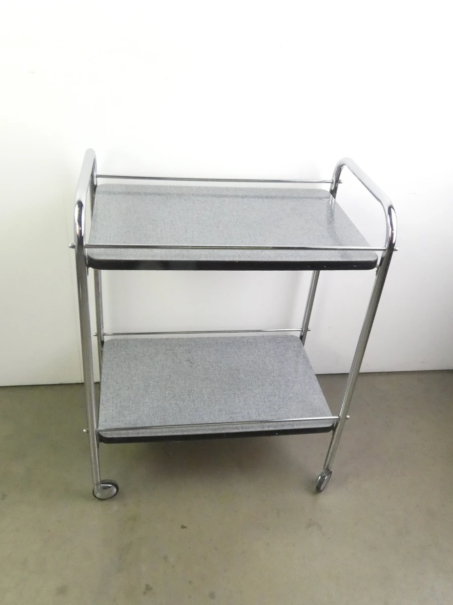 Vintage metalen serveerwagen met twee niveaus