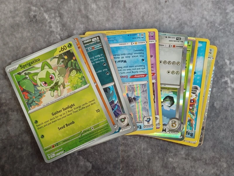 Uitgebreide Pokémon verzamelbundel - Brilliant Stars Elite Box met 300 kaarten en accessoires - foto 10