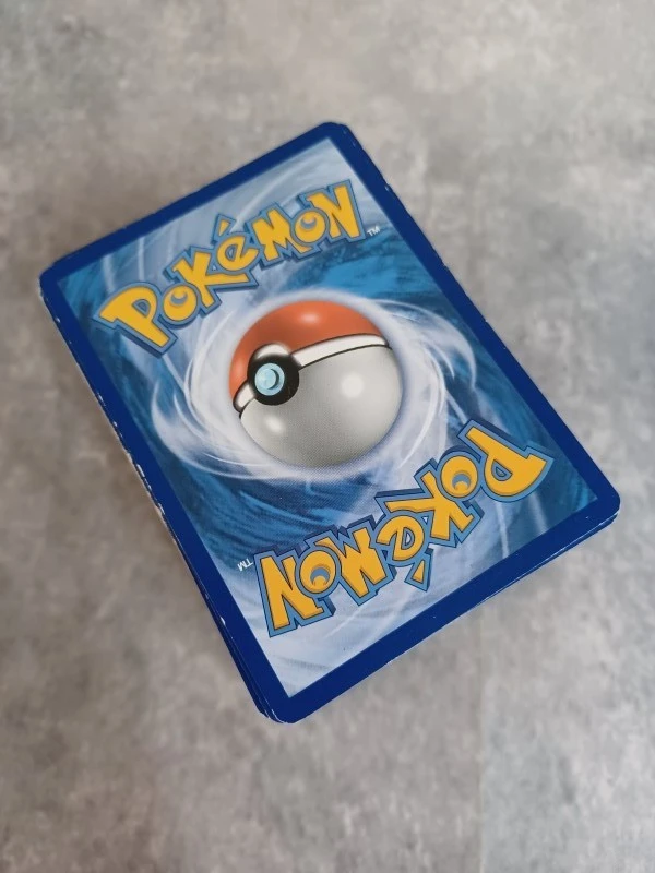 Uitgebreide Pokémon verzamelbundel - Brilliant Stars Elite Box met 300 kaarten en accessoires - foto 20