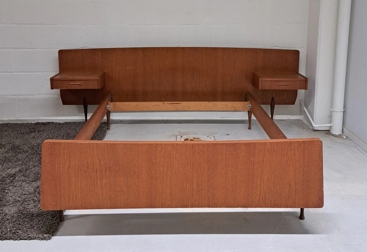 Oswald Vermaercke bed met geïntegreerde nachtkastjes, België, ca. 1960 - foto 2