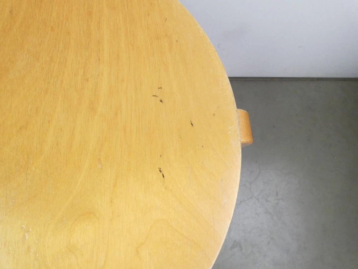 Set van 3 houten krukken met lichte gebruikssporen