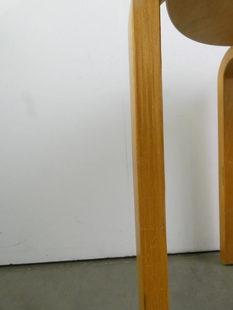 Set van 3 houten krukken met lichte gebruikssporen
