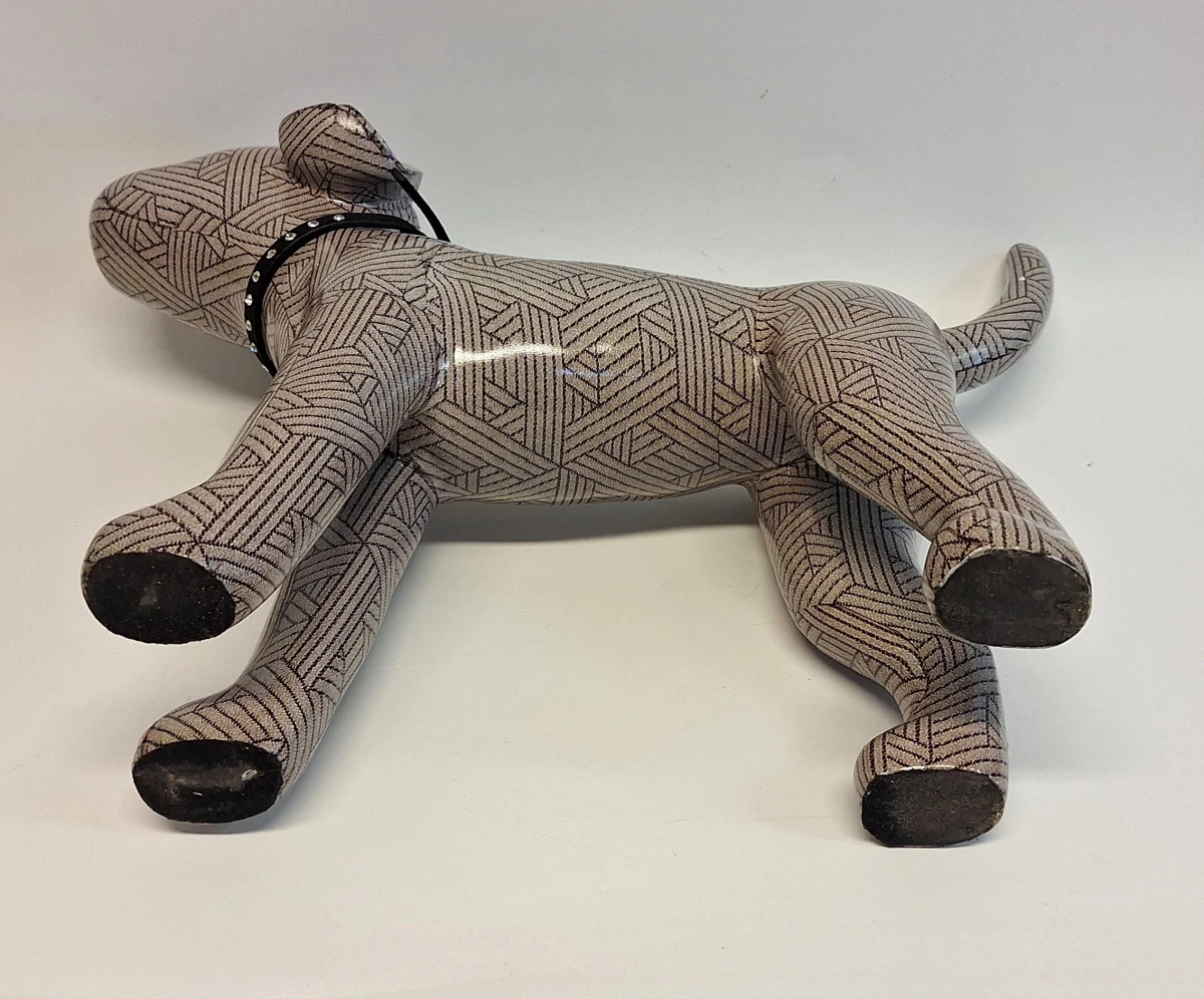 Decoratieve hondenfiguur met patroon en halsband - foto 7