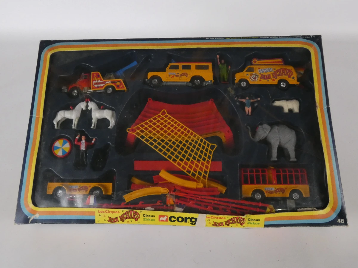 Vintage Corgi Circus Speelset met Voertuigen en Figuren