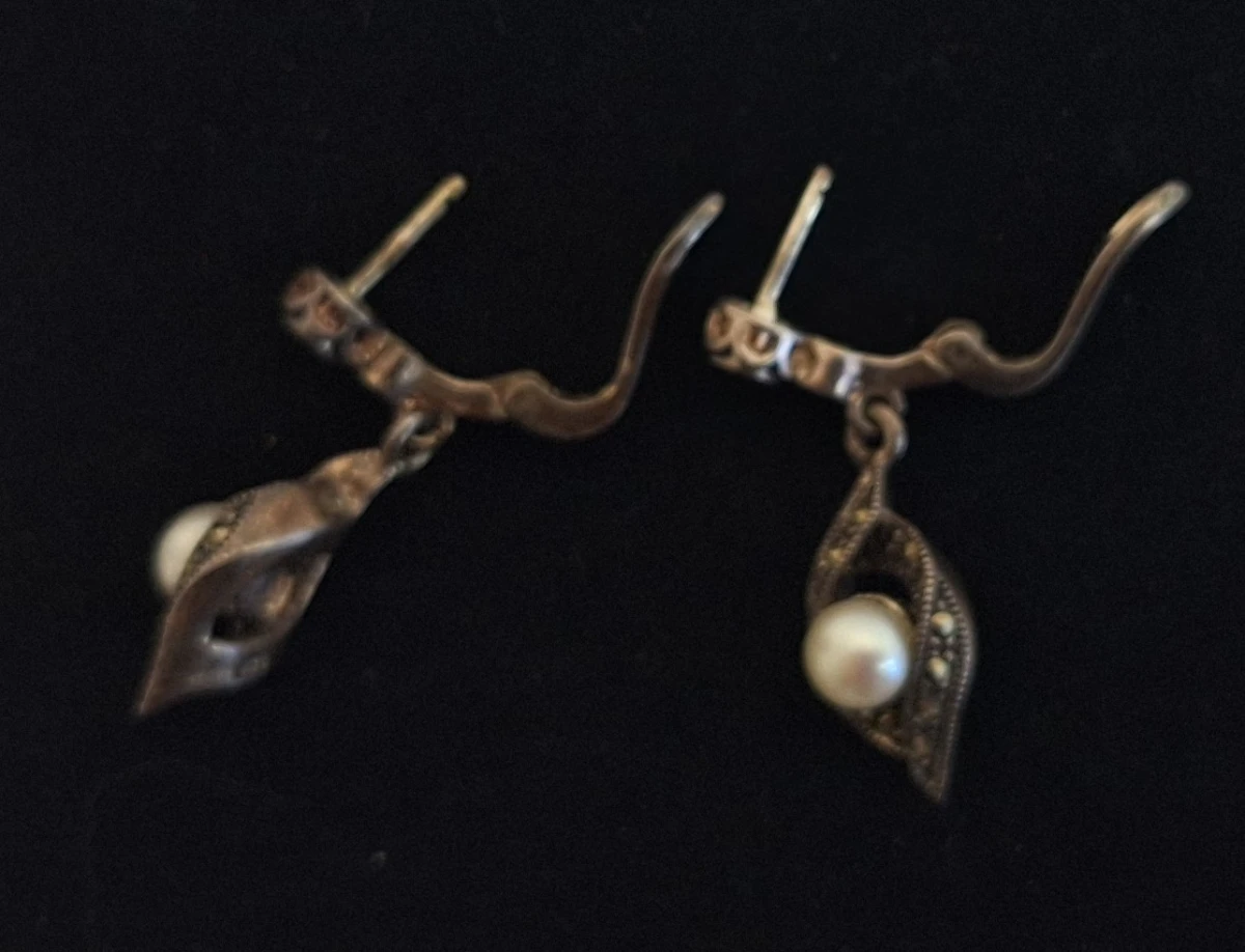 Zilveren oorbellen met parel en markasiet - foto 4