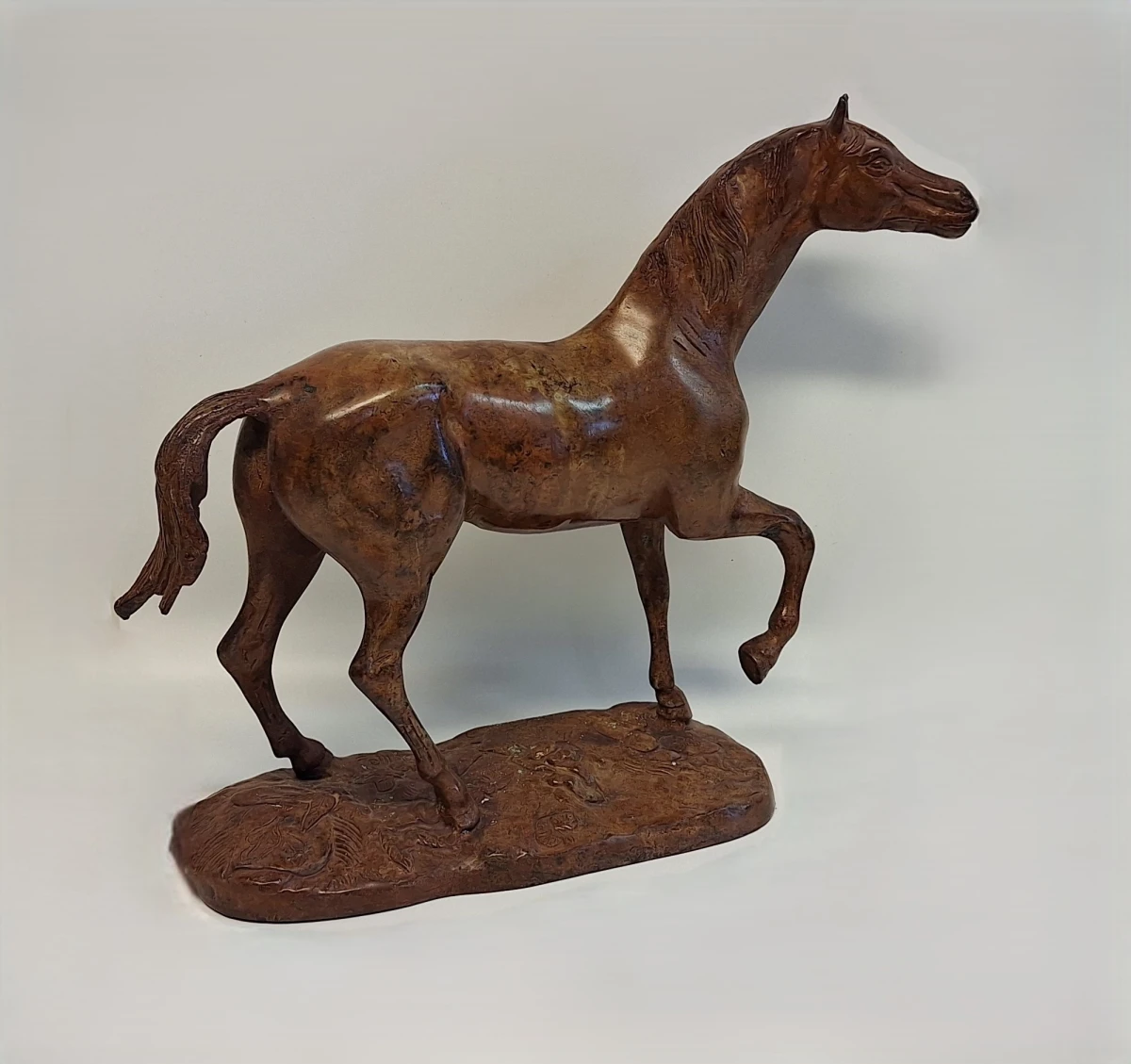Beeld van een paard - foto 2