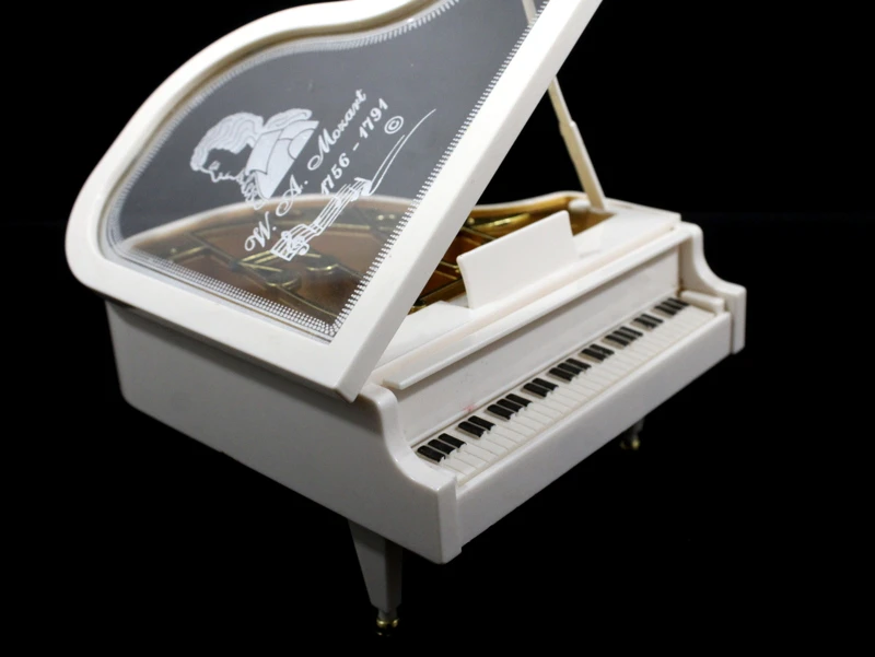 Vintage Muziekdoos, Miniatuurvleugel met Mozart