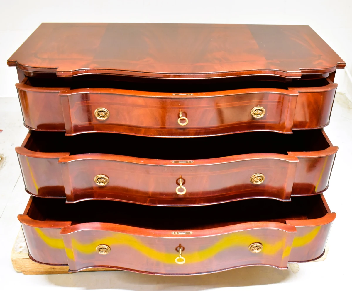Elegante mahoniehouten commode met drie laden - foto 7