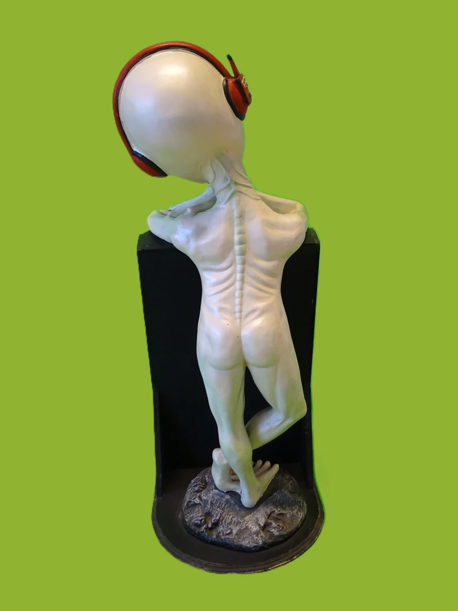 Alien CD-rek en klok - foto 22