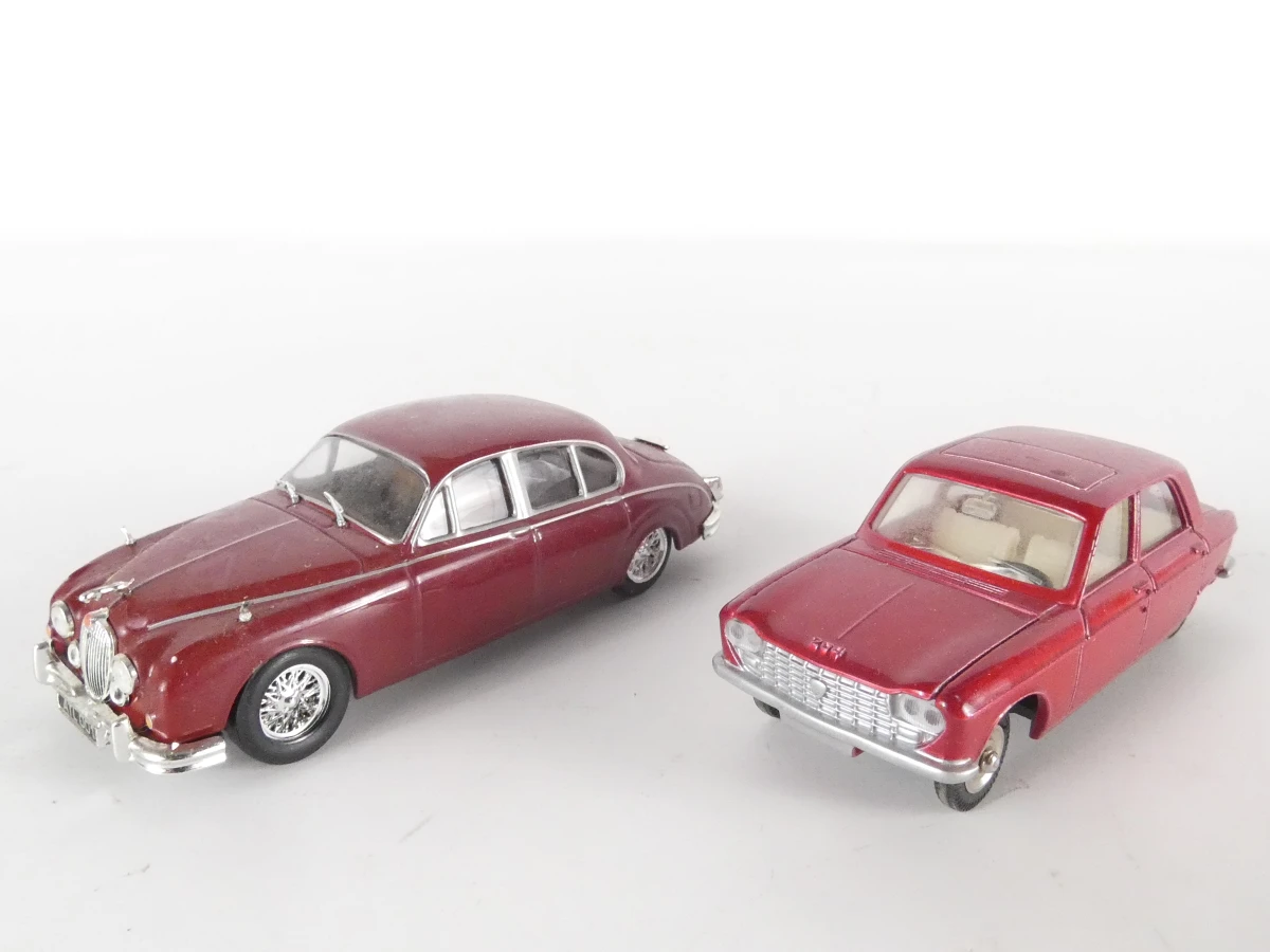 Collectie 21 klassieke modelauto’s