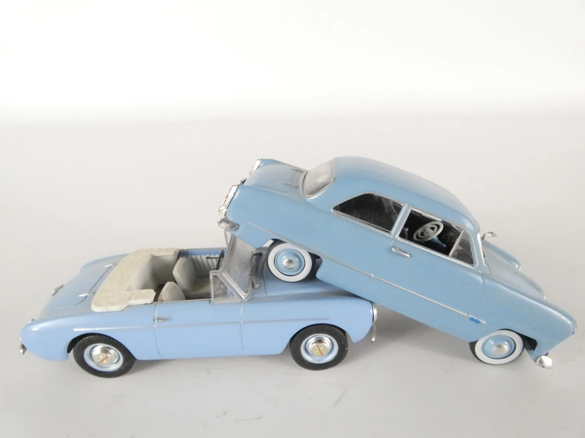 Collectie 21 klassieke modelauto’s
