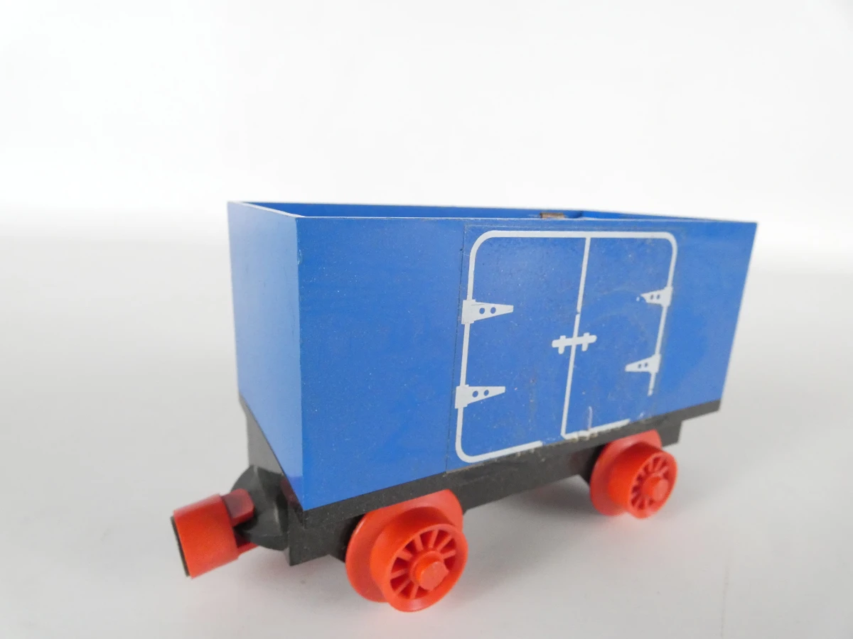 Diverse LEGO bouwsets met voertuigen en handleidingen