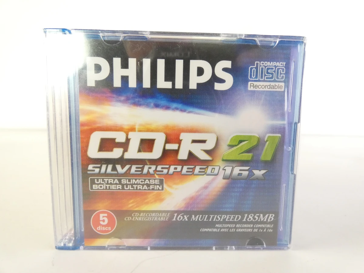 Set diverse lege CD's en DVD's in originele verpakking