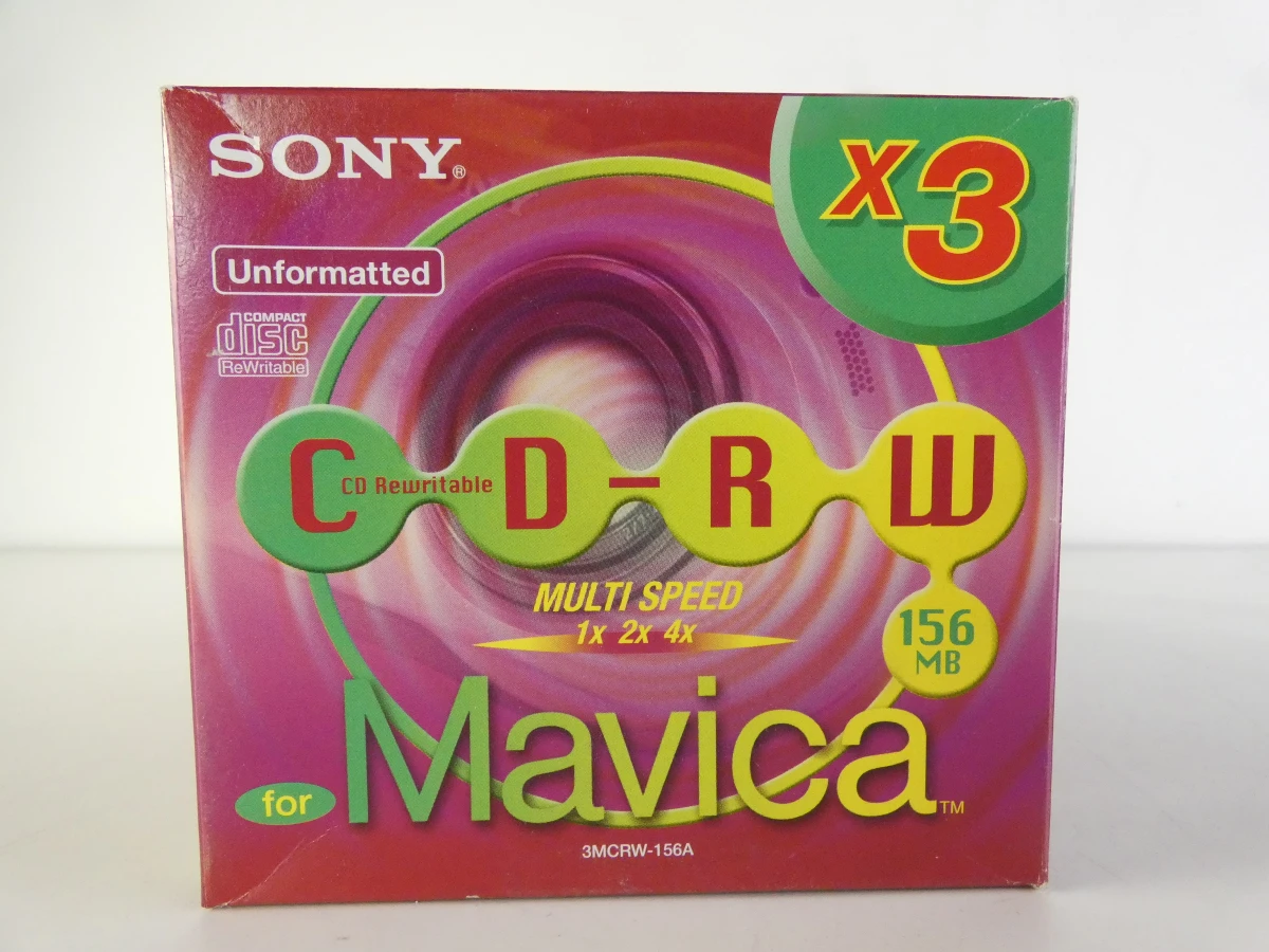 Set diverse lege CD's en DVD's in originele verpakking