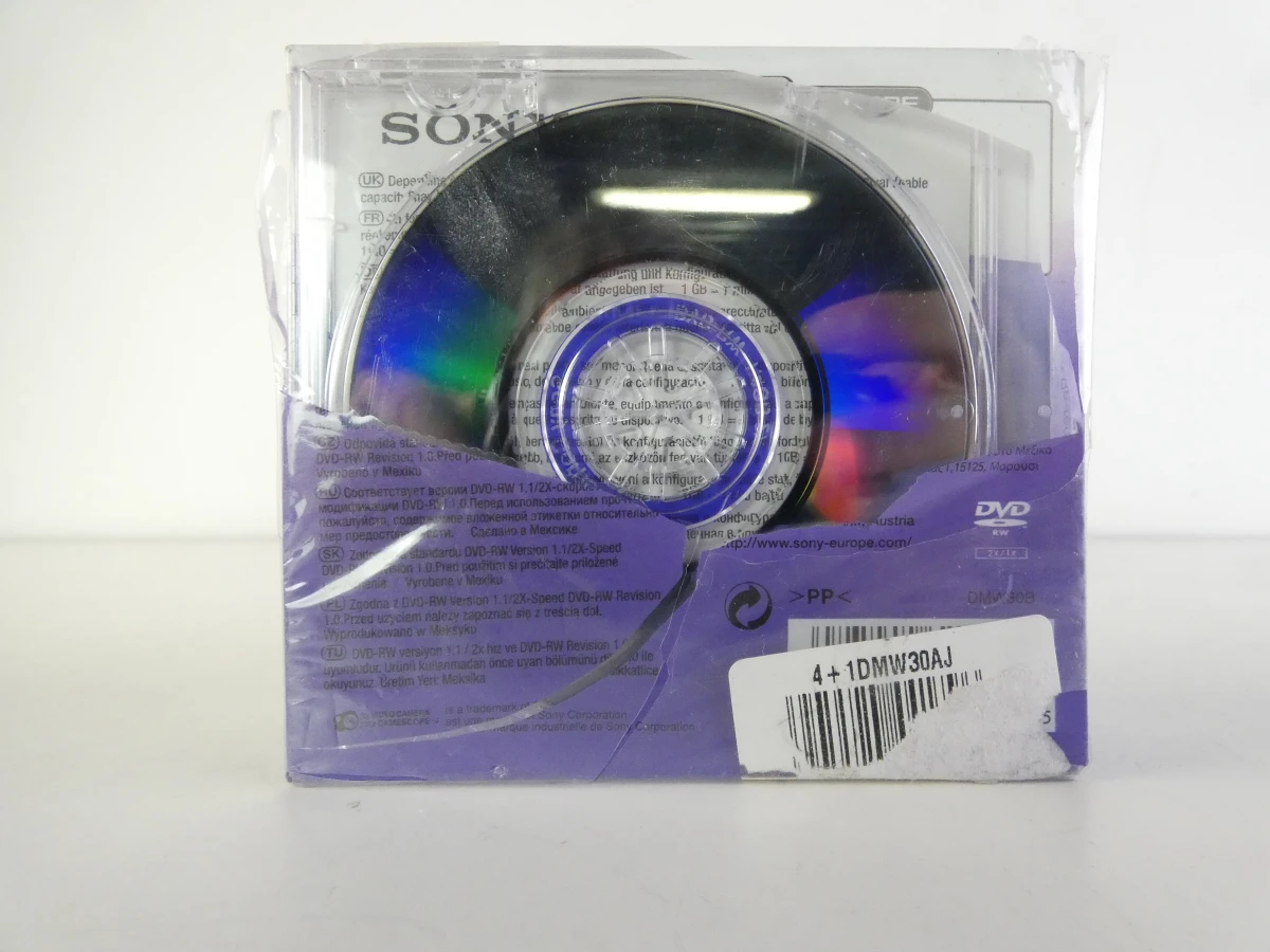 Set diverse lege CD's en DVD's in originele verpakking