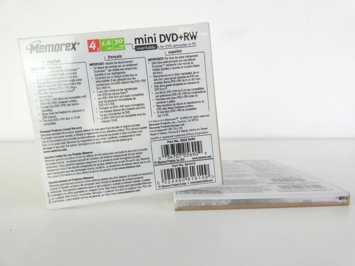 Set diverse lege CD's en DVD's in originele verpakking