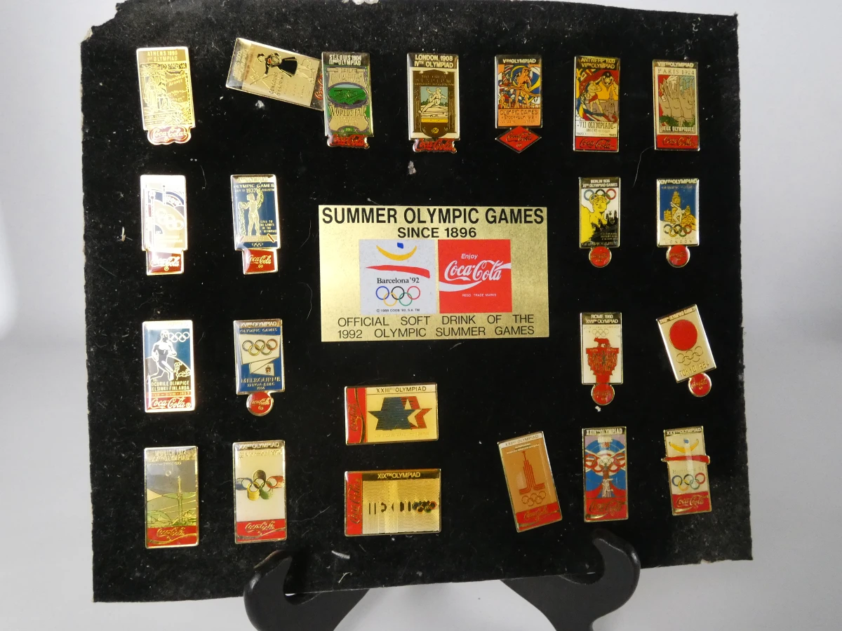 Grote verzameling diverse pins, speldjes en munten