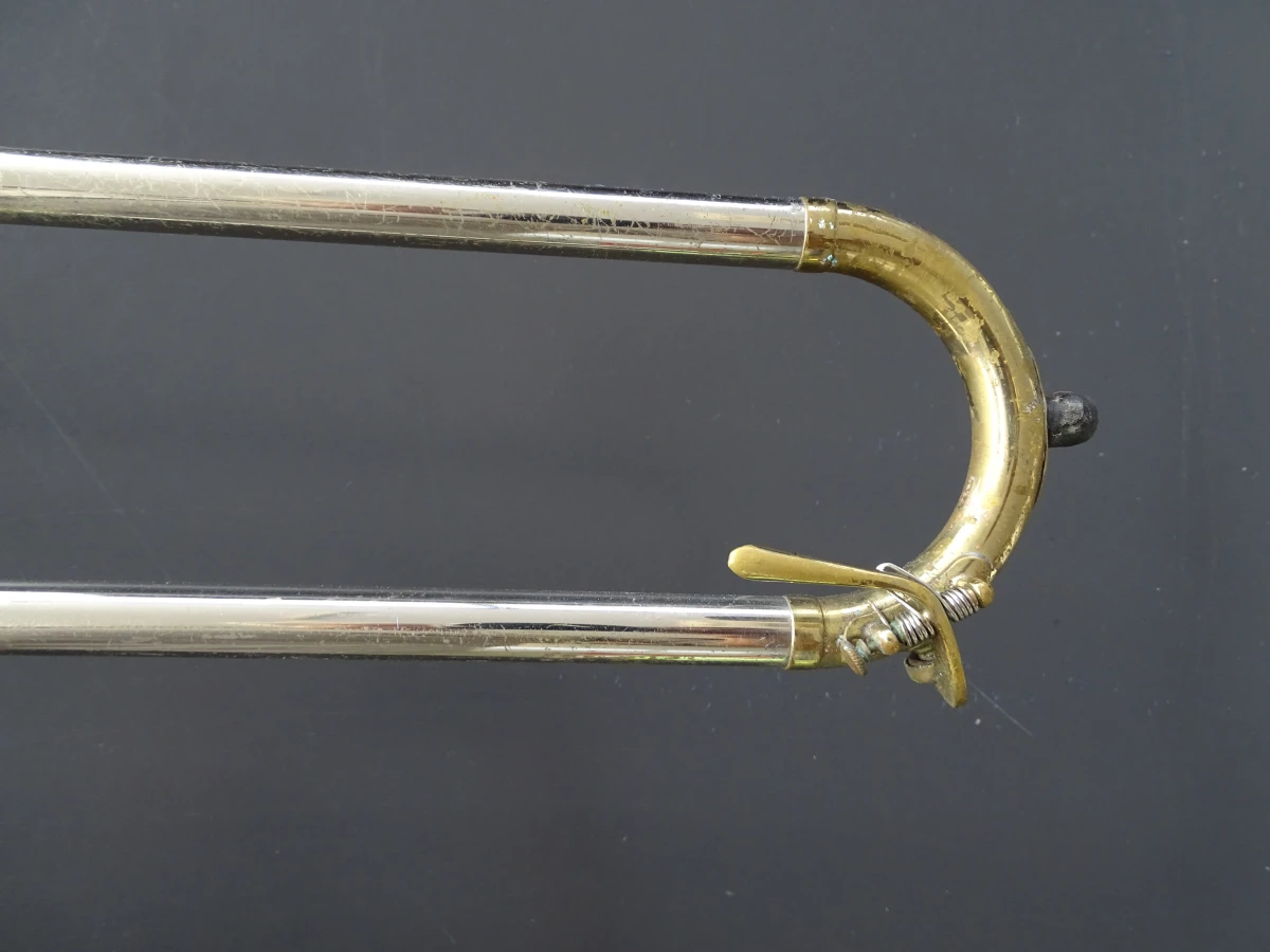 Tenortrombone en signaalhoorn - foto 19