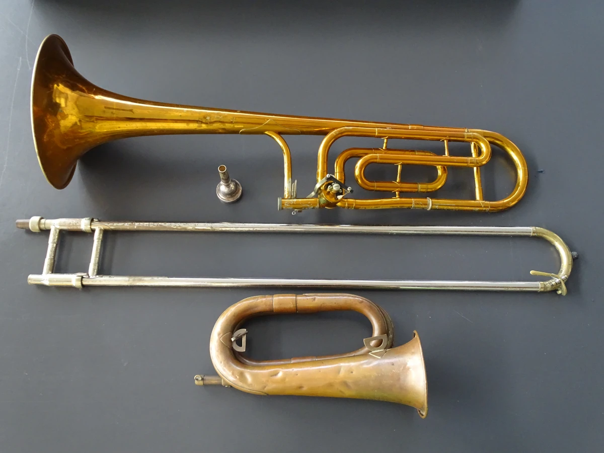 Tenortrombone en signaalhoorn - foto 9