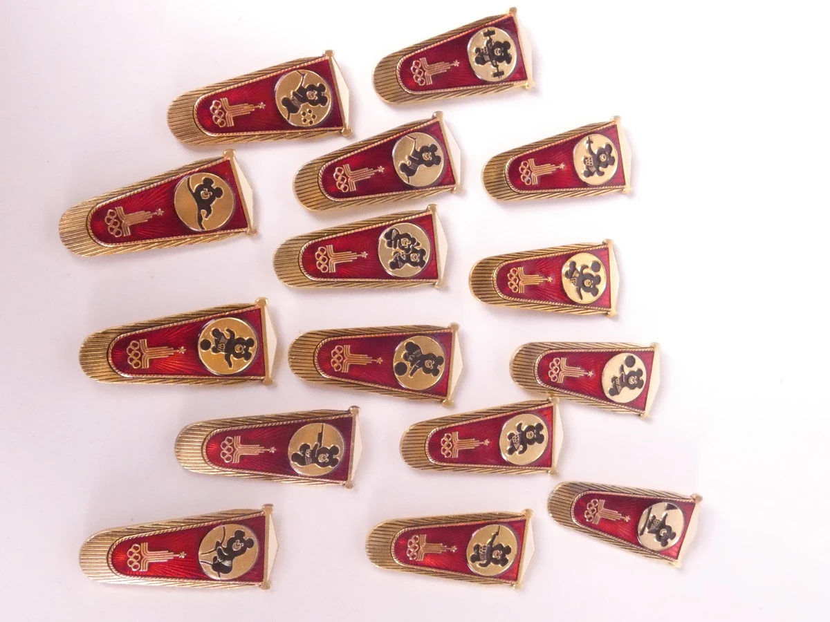 Verzameling vintage speldjes en medailles - foto 7