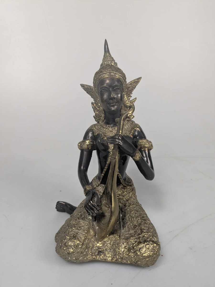 Set van 4 bronzen Thaise beelden van danseressen en muzikanten - foto 3