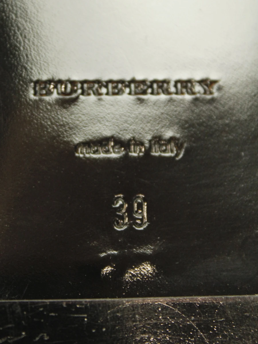 Burberry - platte sandalen met ruit-detail en studs - maat 39 - foto 6