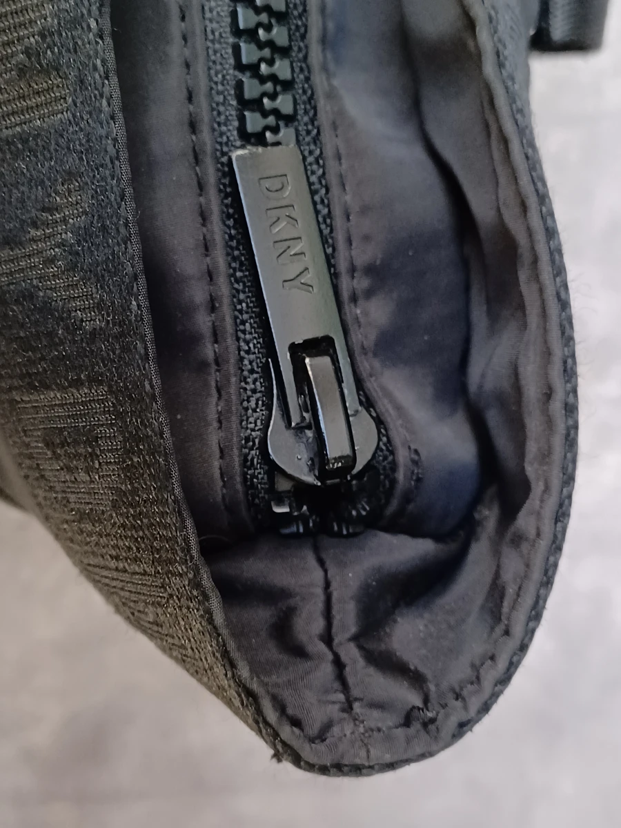 DKNY Zwarte Tote bag / schoudertas met logoband - foto 8