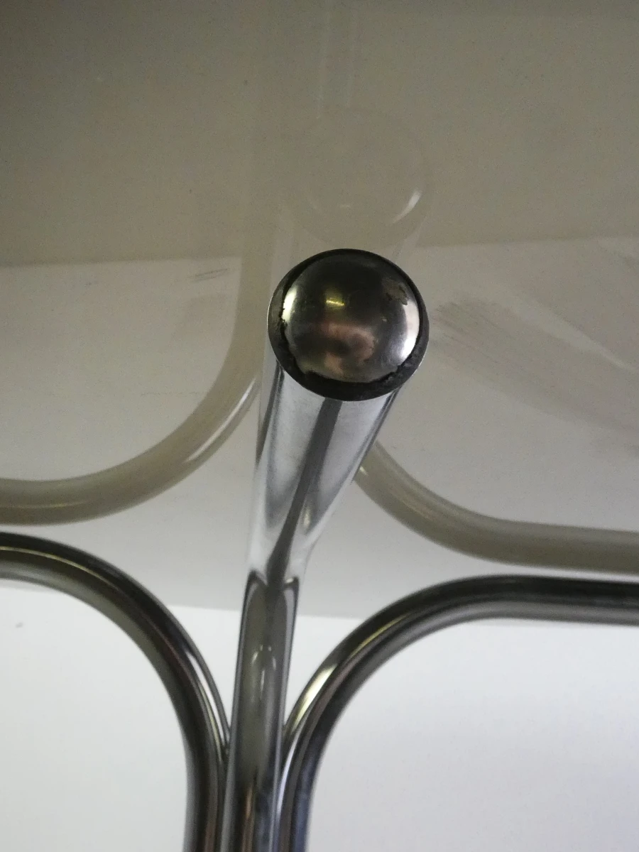 Ronde glazen tafel met chromen onderstel