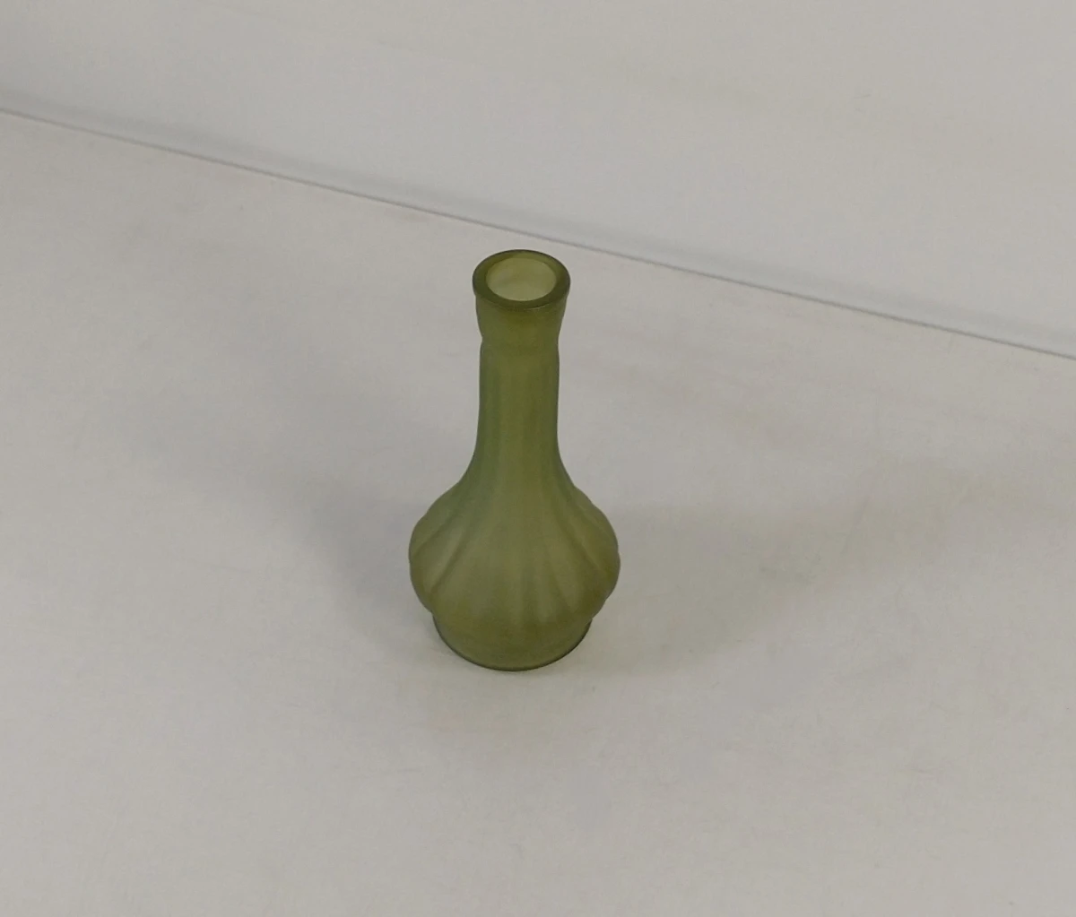 Set van 2 decoratieve glazen vaasjes - foto 5