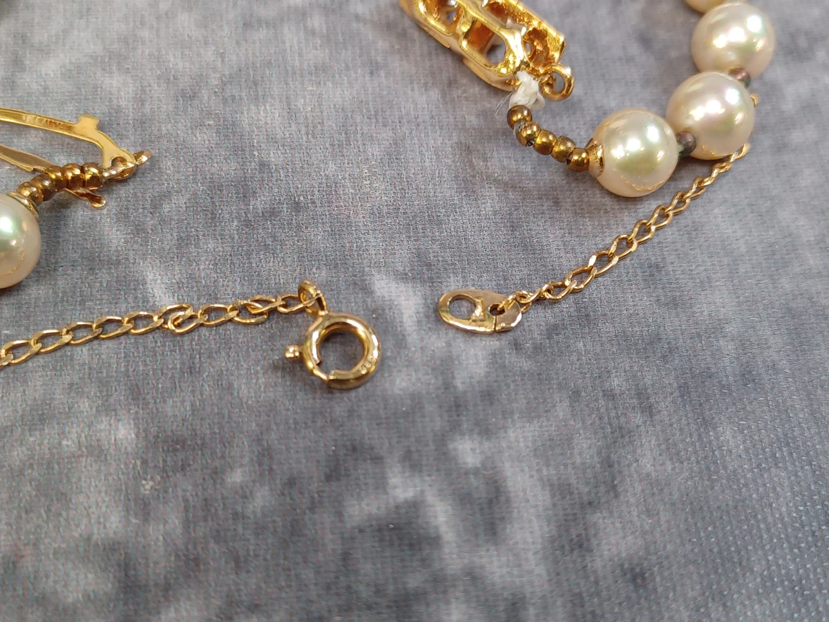 Vintage parelketting met bijbehorende broche - foto 6