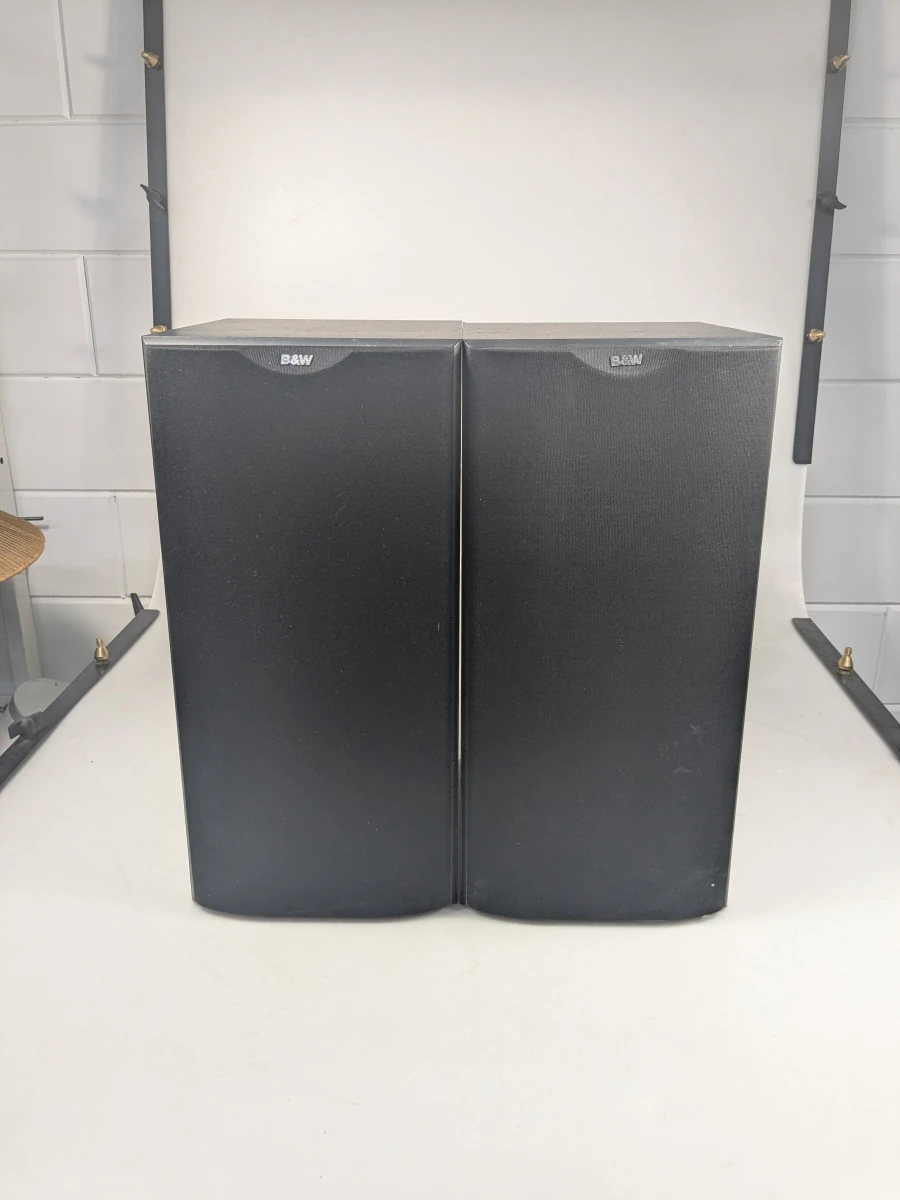 Set van 4 B&W DM602 S2 luidsprekers