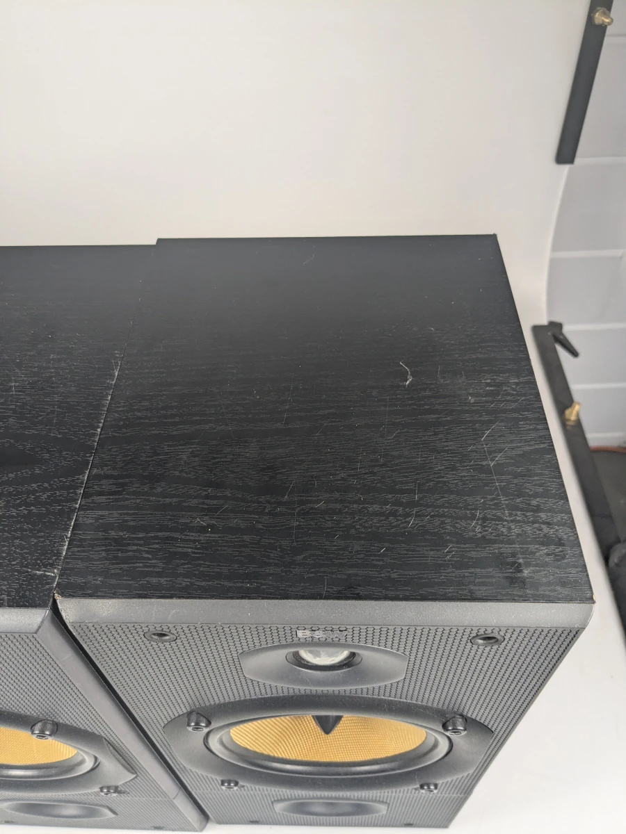 Set van 4 B&W DM602 S2 luidsprekers