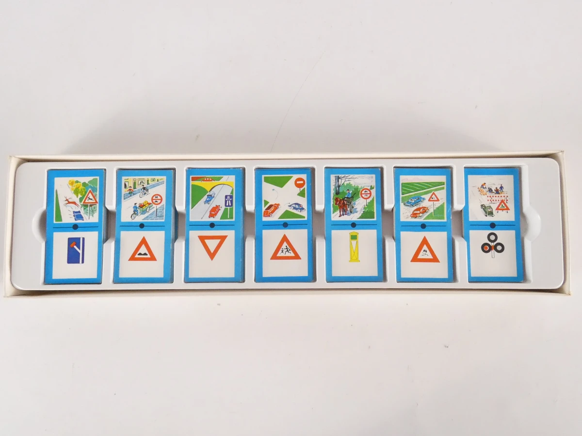 Domino spel met verkeersborden - foto 5