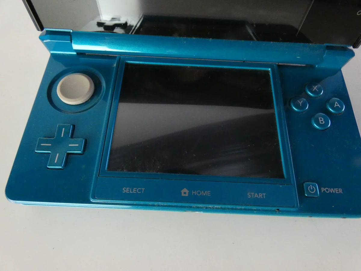 Nintendo 3DS handheld console met accessoires en etui - foto 4