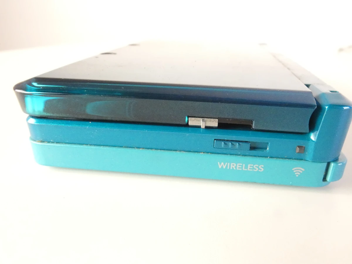 Nintendo 3DS handheld console met accessoires en etui - foto 12