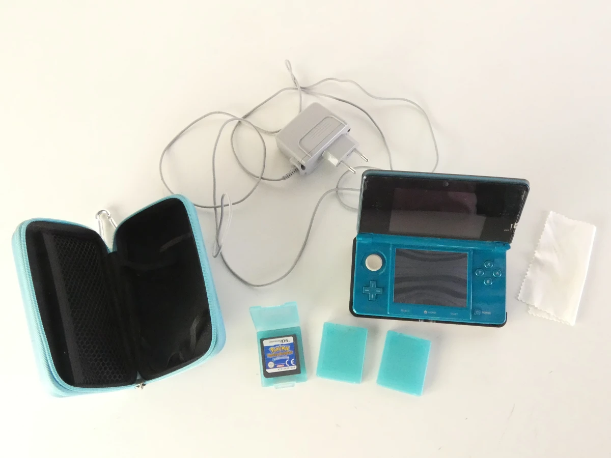 Nintendo 3DS handheld console met accessoires en etui - foto 16