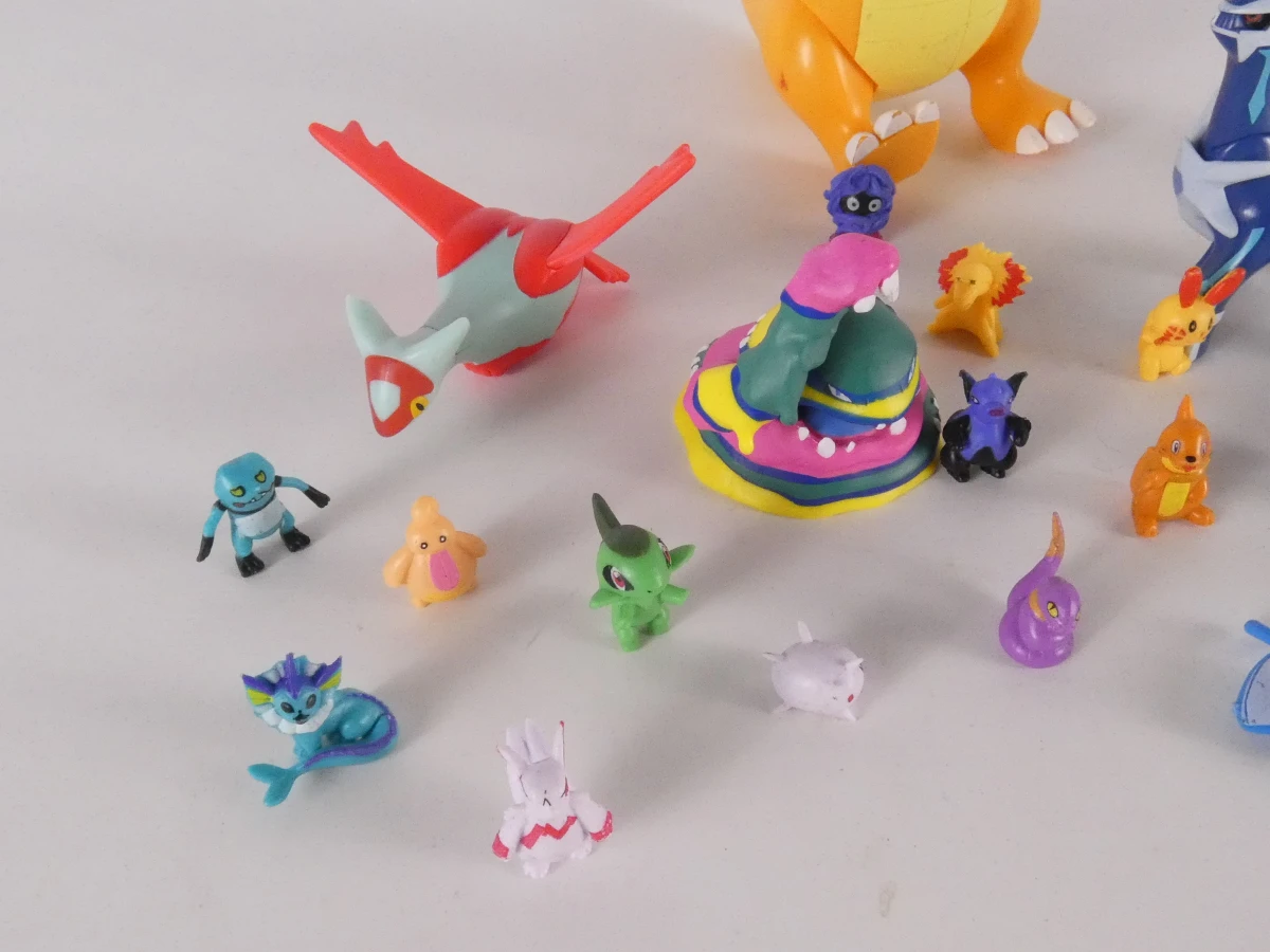 Pokémon set met kaarten, figuren en knuffels