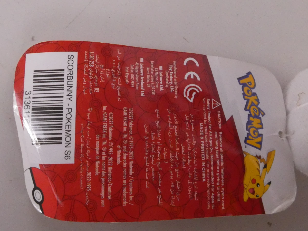 Pokémon set met kaarten, figuren en knuffels