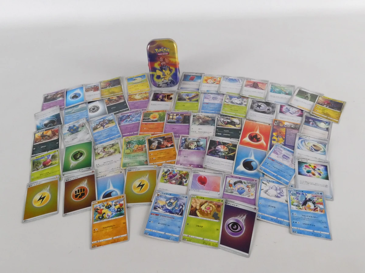 Pokémon set met kaarten, figuren en knuffels