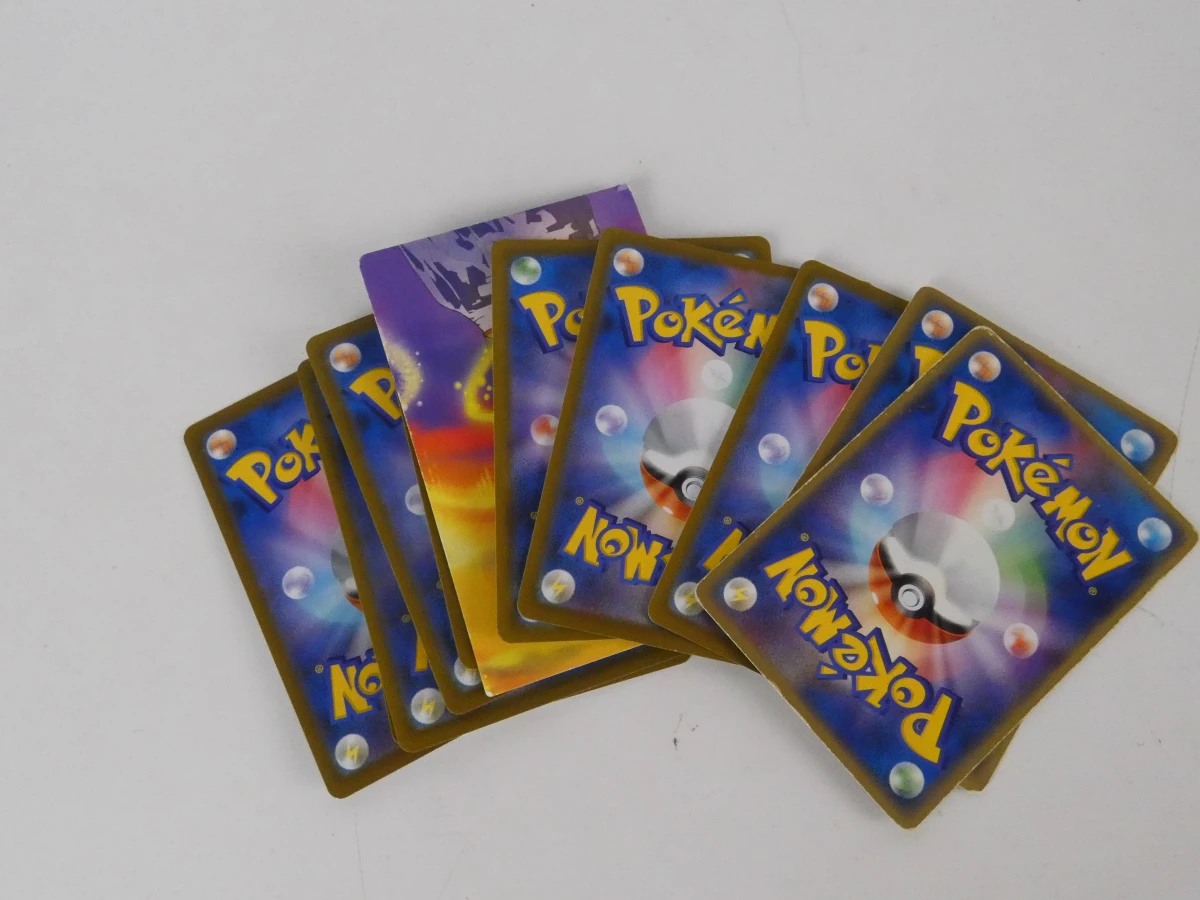 Pokémon set met kaarten, figuren en knuffels