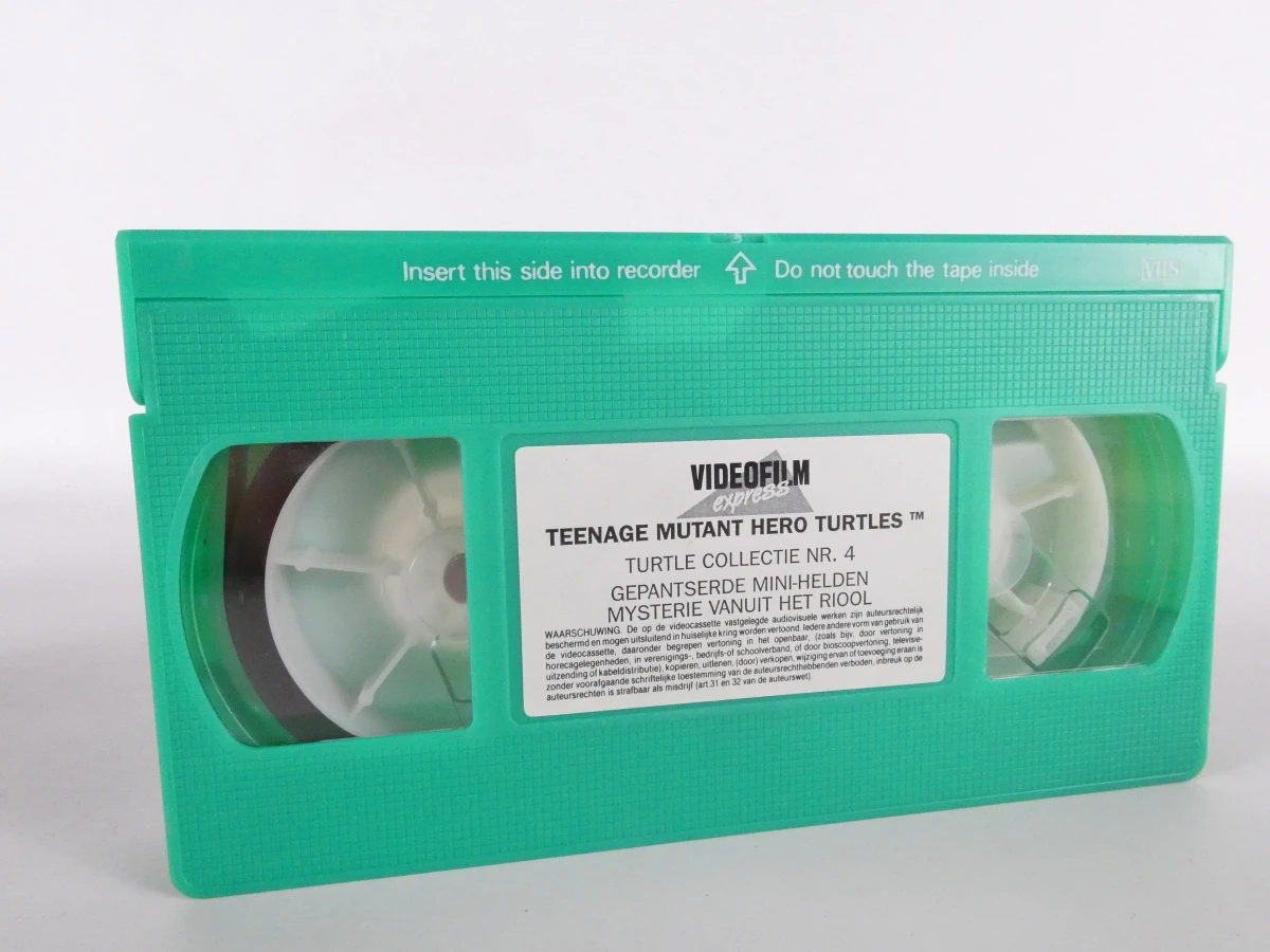 Teenage Mutant Hero Turtles speelgoedfiguren met VHS