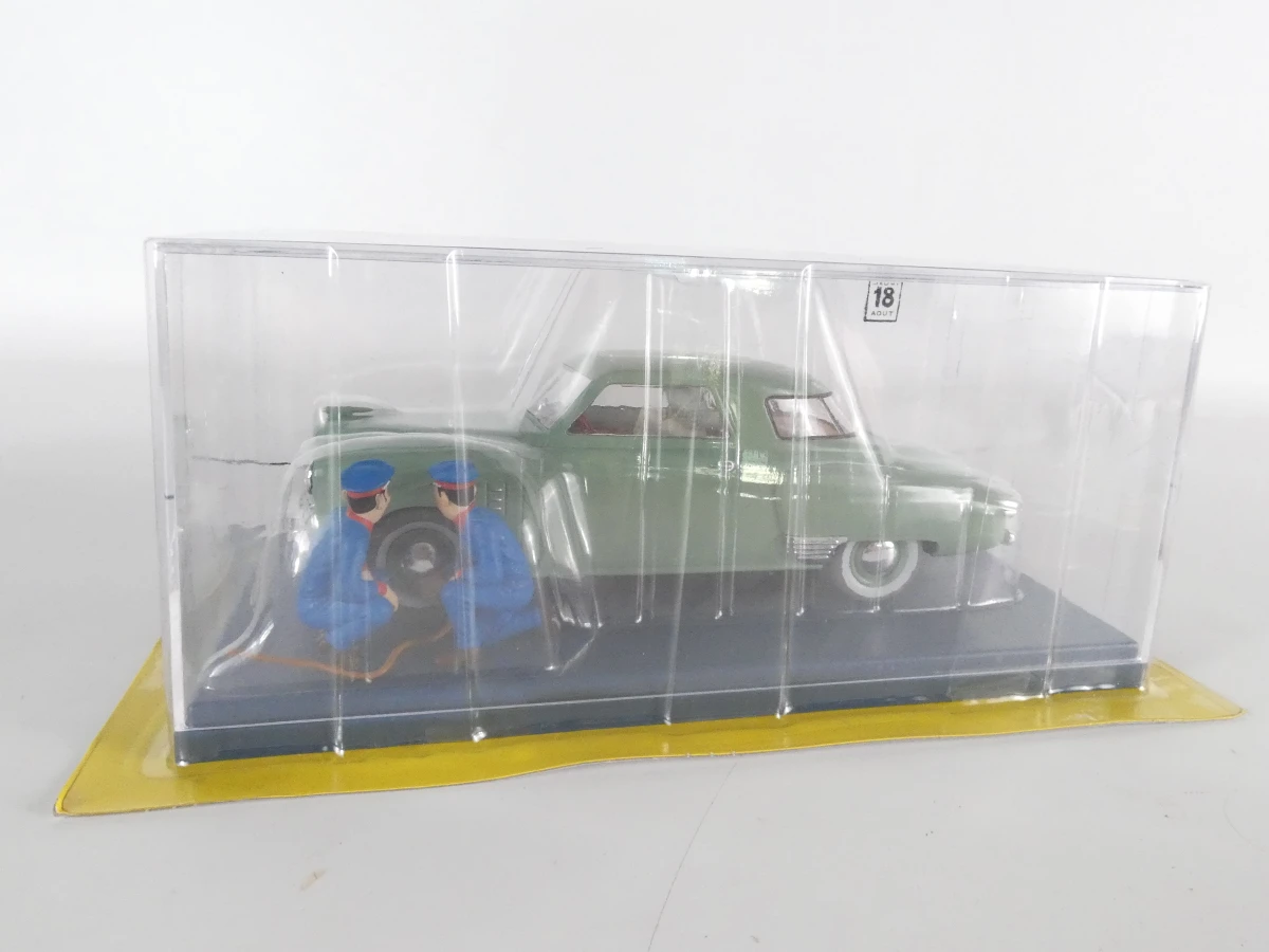 Set van 3 Tintin modelauto's in schaal 1/24 in displaybox(OVP)