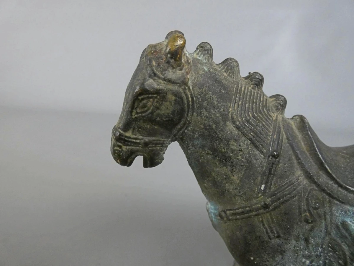 Bronzen paard