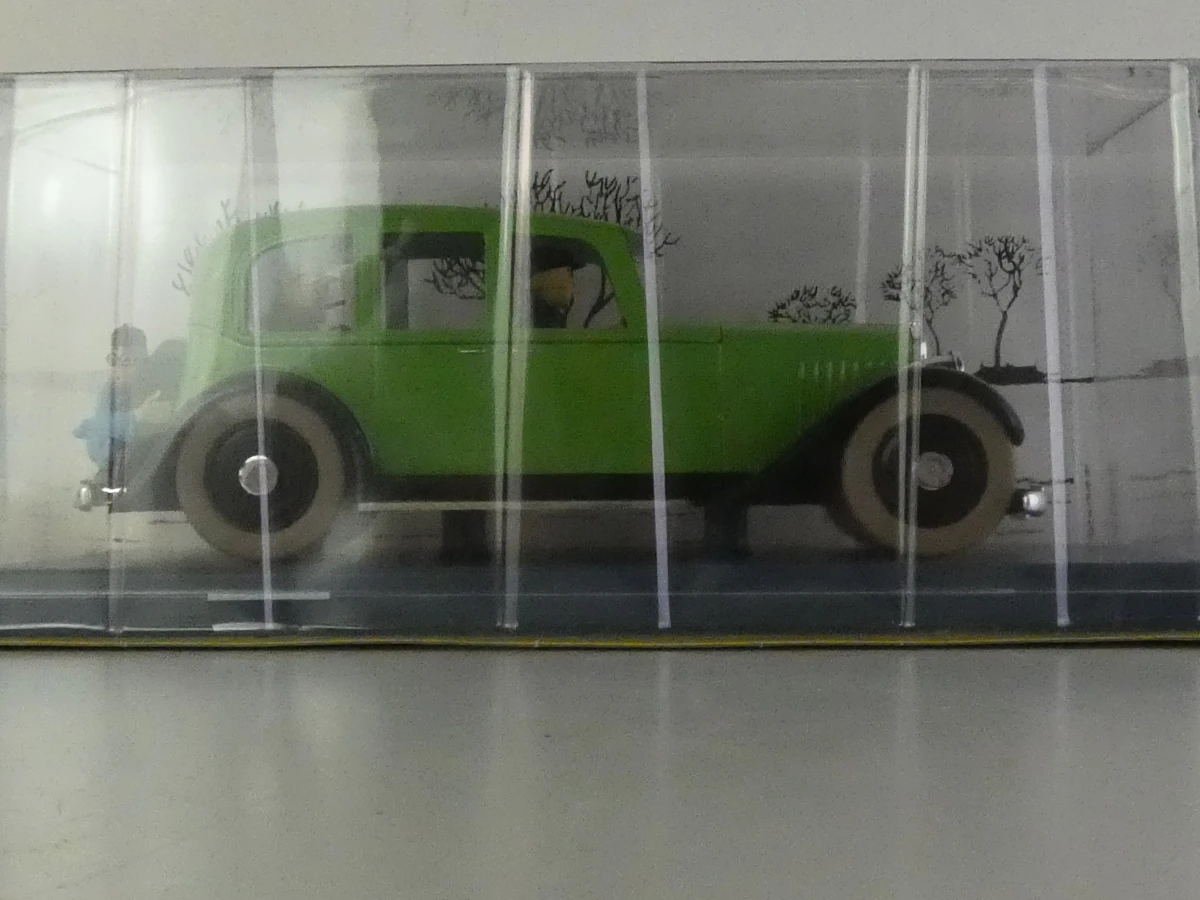 Set van 3 Tintin modelauto's in schaal 1/24 in originele verpakking(OVP)