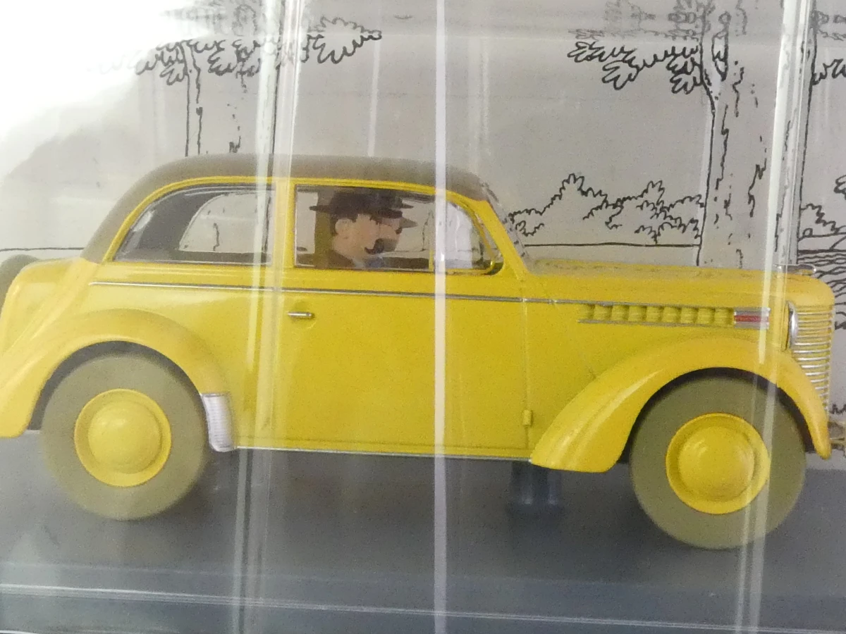 Set van 3 Tintin modelauto's in schaal 1/24 in originele verpakking(OVP)