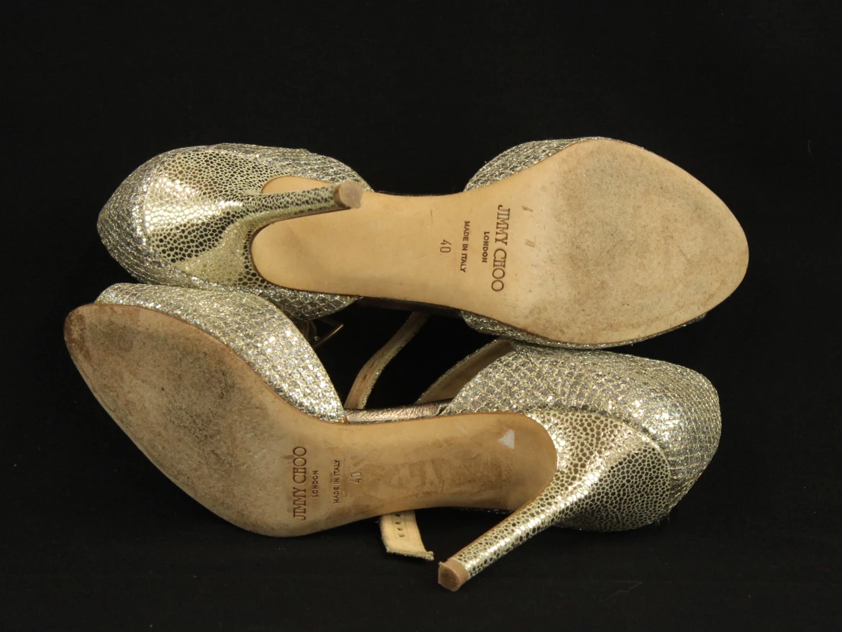 Jimmy Choo zilverkleurige glitter pumps in maat 40 - foto 7