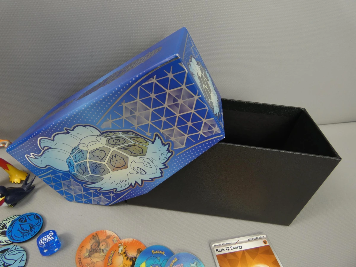 Pokémon verzameling met kaarten, miniatuurfiguren en opbergbox - foto 18