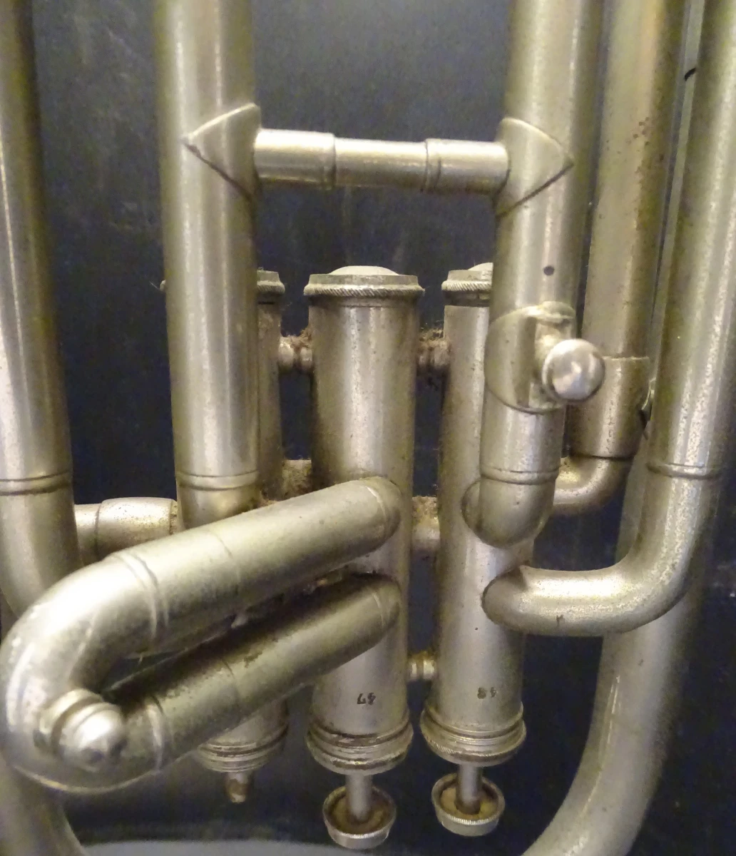 Oude tuba - foto 4