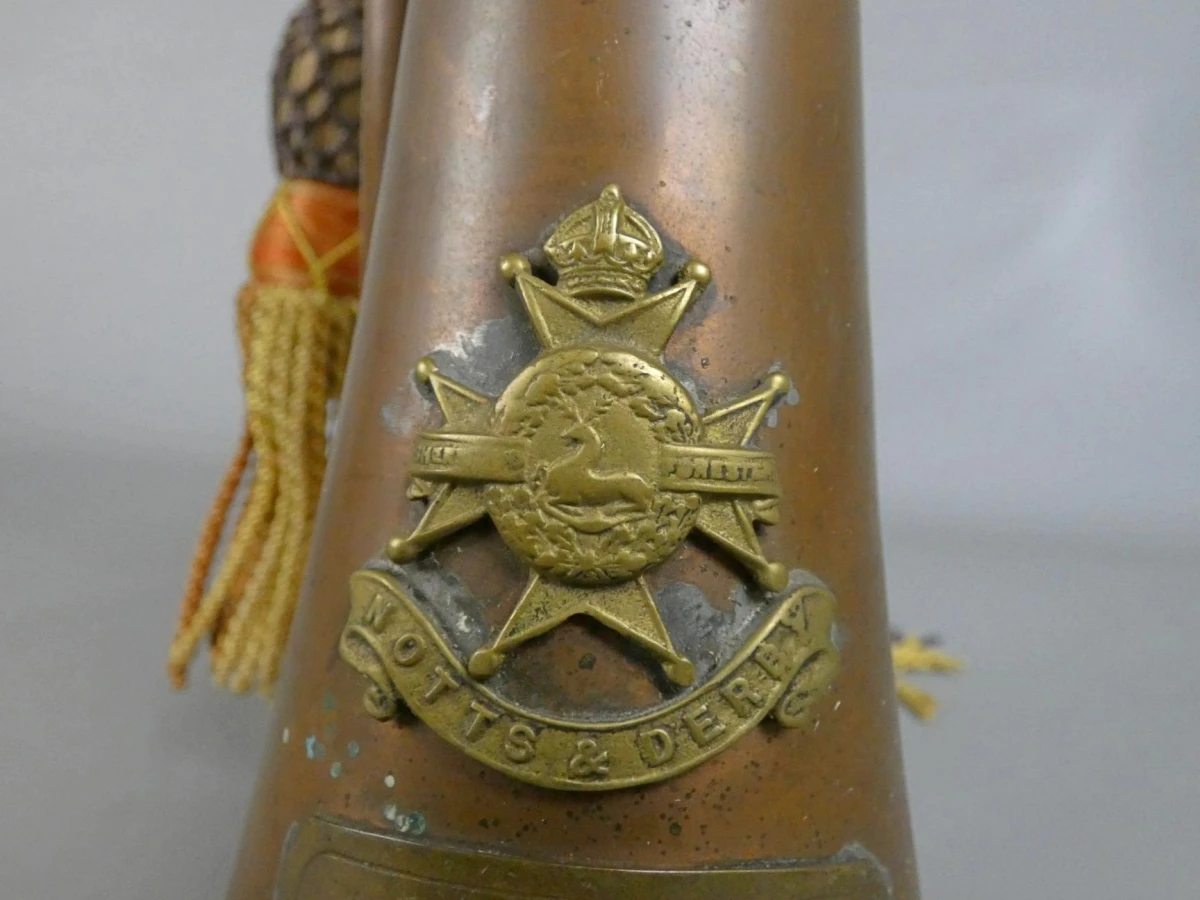 Koperen regiments bugel van het Notts & Derby Regiment - foto 3