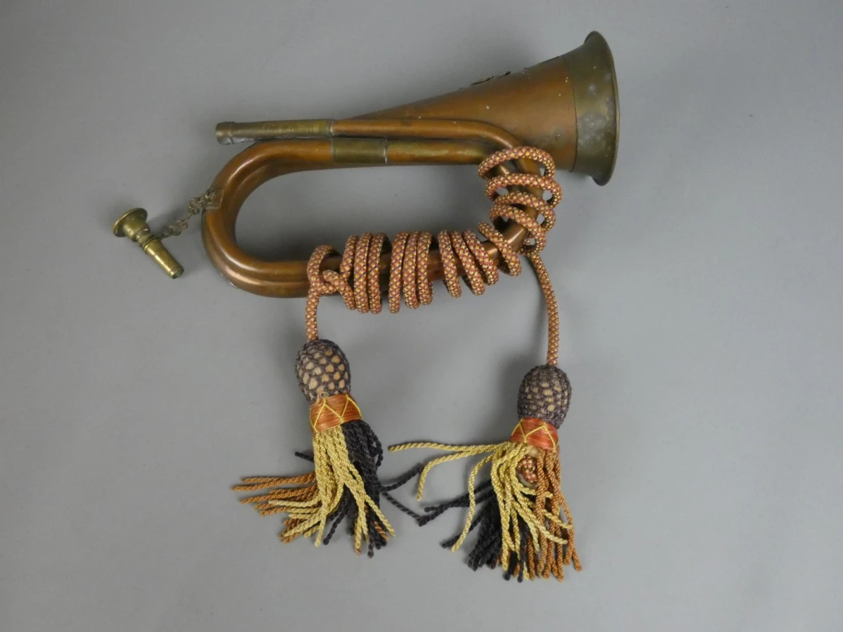 Koperen regiments bugel van het Notts & Derby Regiment - foto 2